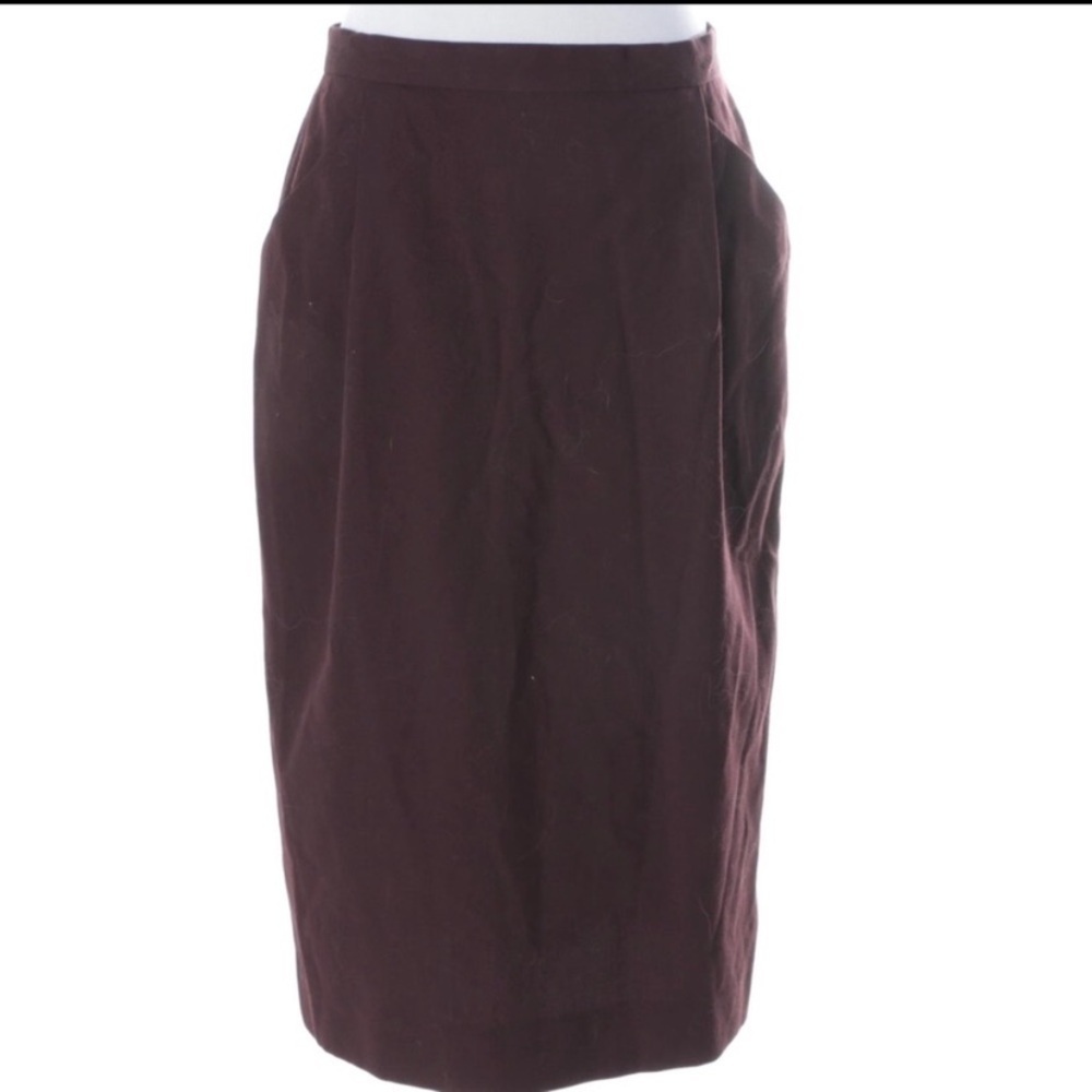 Vintage chriatian Dior skirt.​​​​​​​​​​​​​​